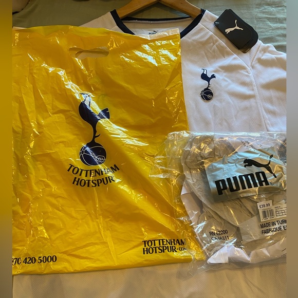 Tottenham Hotspurs jersey, new with tags! Never worn. Bag and packing included. - Picture 8 of 8